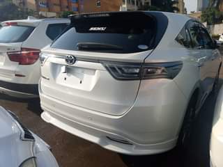 A picture of TOYOTA HARRIER