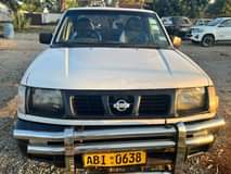 used nissan np300