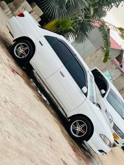 A picture of TOYOTA CARINA Ti