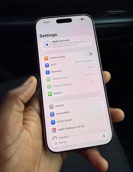 A picture of iPhone 16 PROMAX 256GB