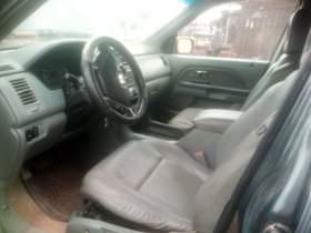 A picture of Honda Pilot 03 04 first body neat interior sound engine