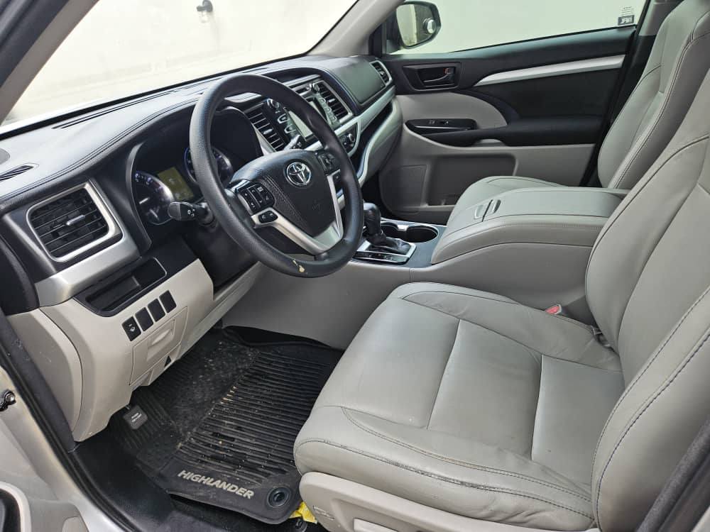 A picture of  Foreign Used Toyota Highlander 2016 Upgraded to 2018 Limited