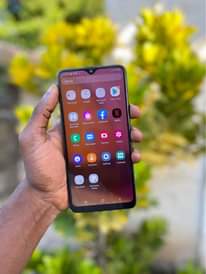 A picture of Samsung A20s