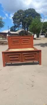 A picture of NAuza kitanda 5 6 Bei 155k MBAO ngum.... TV nch
