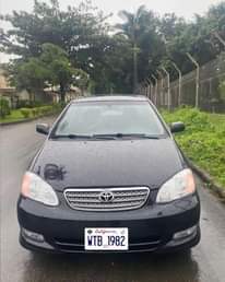 A picture of Toyota Corolla 2004