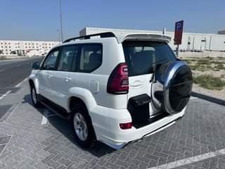 A picture of Toyota Parado 2005 gcc spece watsapp 0551513562