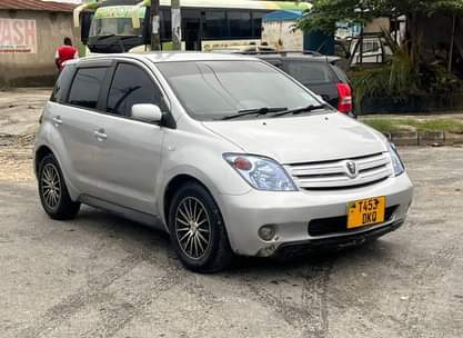 A picture of Toyota IST Chap