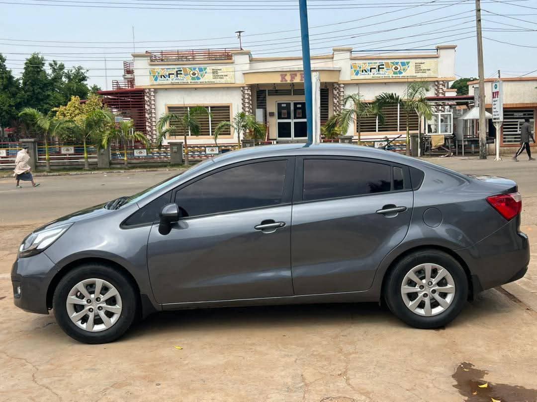 A picture of 2013 Kia rio