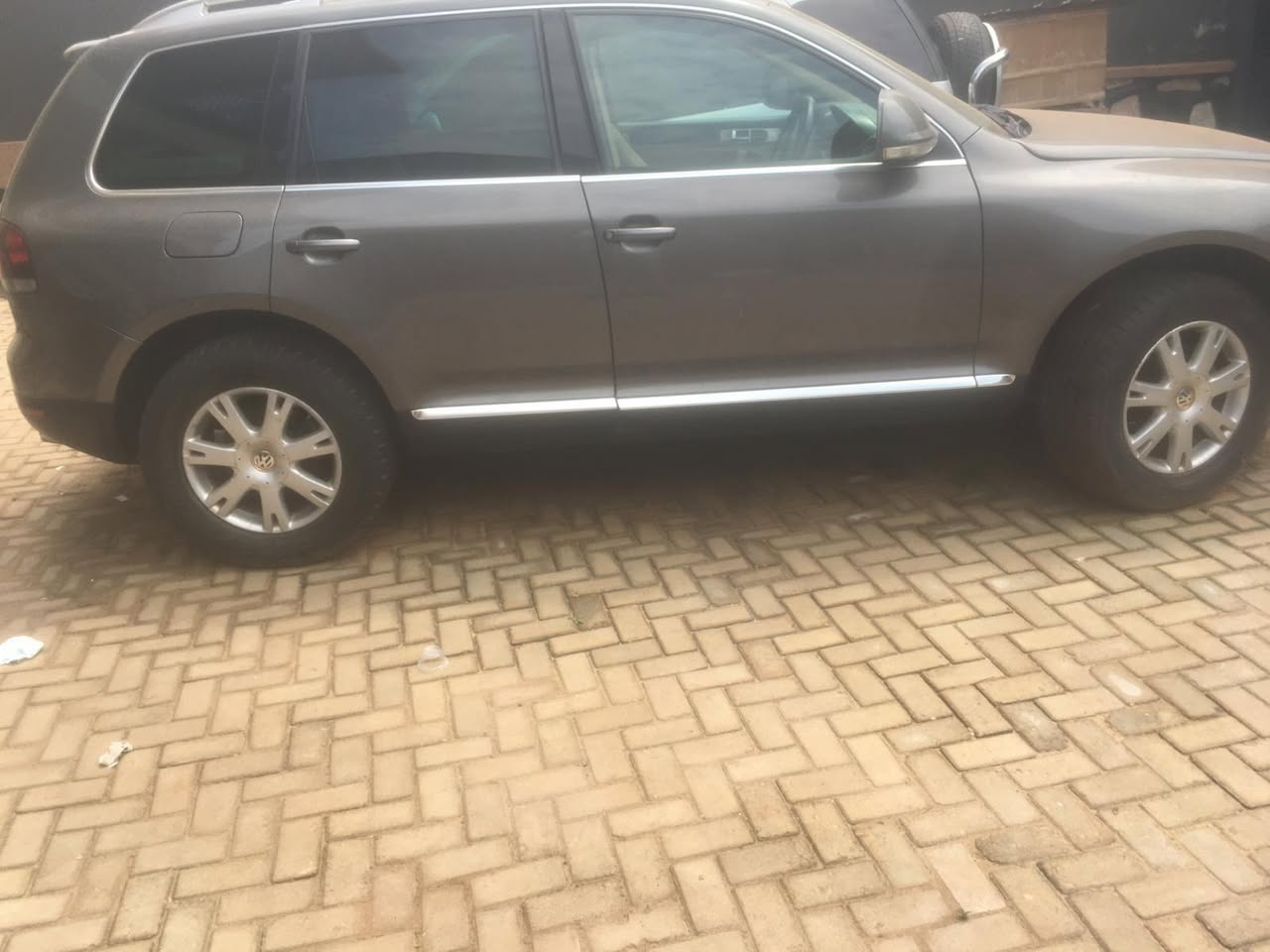 A picture of Vw tourage diesel