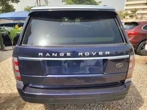 A picture of 2014 Range Rover Vouge slightly used price 28 5M Abuja