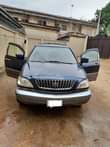 A picture of Lexus Rx 300