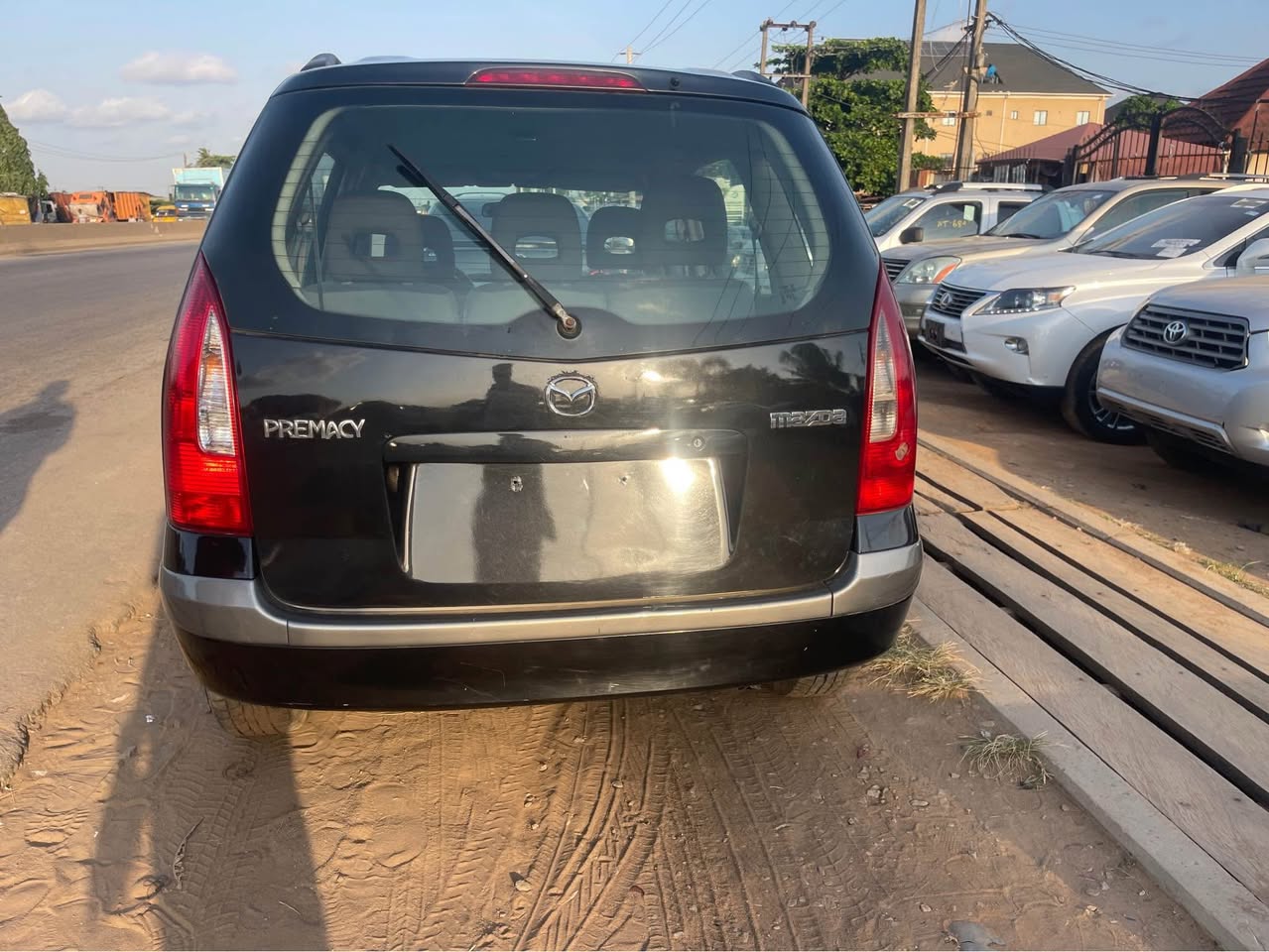 A picture of Mazda premacy used 08077814086