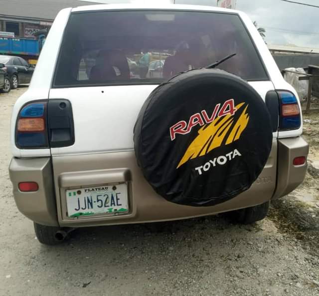A picture of Toyota Rava4 2004 model