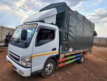 A picture of MITSUBISHI CANTER