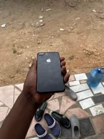 A picture of iphone 7 plus 128gb