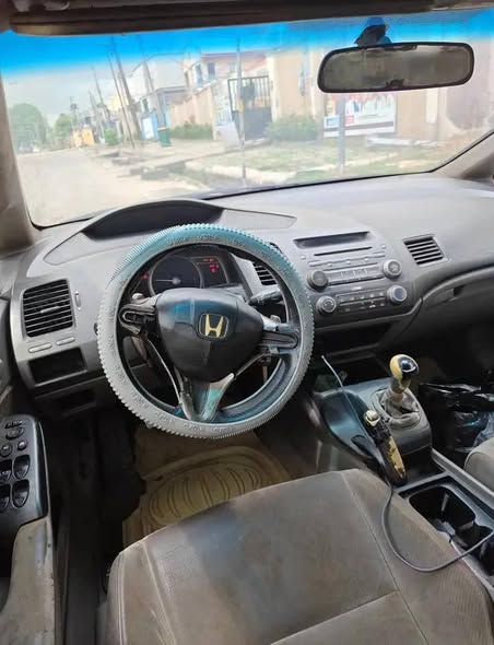 A picture of NEATLY USED HONDA CIVIC 2008 Omole lagos