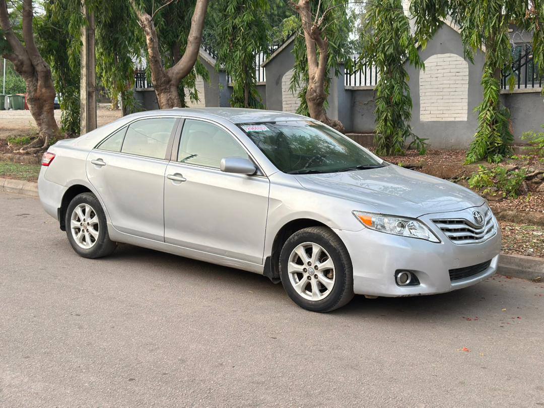 A picture of First body Toyota Camry 2011 Untampered engine and gear Buy