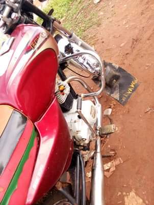A picture of UEX 2 2m n UEC 1 25m 0703852711
