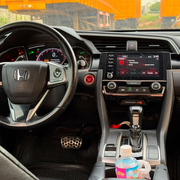 A picture of 2020 Honda Civic 2020