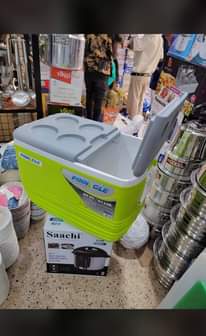 A picture of Ice coolers 0704297488