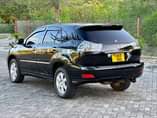 A picture of PRICE 26 8 MIL Contacts 0620858707 0657262757 2005TOYOTA HARRIER DVG
