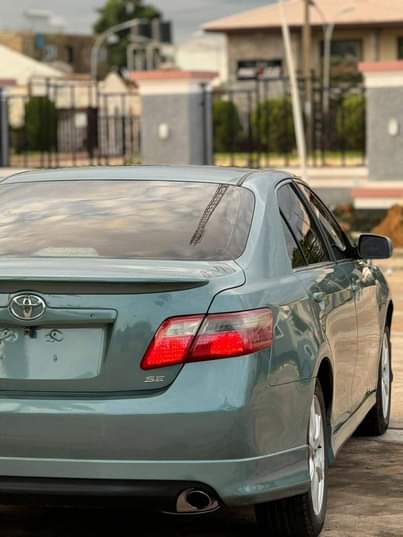 A picture of FOR SALE EXTREMELY SUPER CLEAN USED TOYOTA CAMRY 2007 MODEL