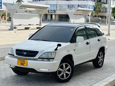 A picture of TOUOTA HARRIER OLD FOR SALE