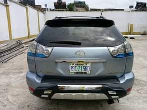 A picture of highest grade Rx330 model Bluetooth Connection Untouched Dashboard Catalyst Intact