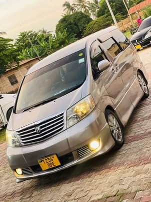 toyota alphard