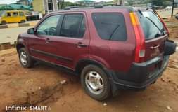 A picture of Honda CR V 2004 model
