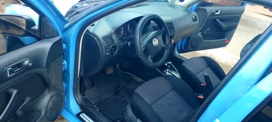 A picture of GOLF 4