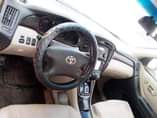 A picture of 2003 Toyota Highlander Neat