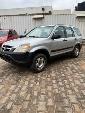 A picture of CR V tokunbo standard Engine and gear untampered Interior very