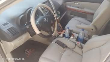 A picture of Lexus rx350