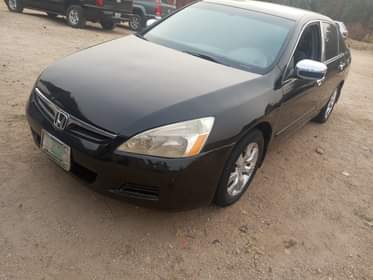 A picture of Honda Accord 2007 model aka Dc 4 sale Super Clean