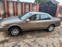 A picture of 2000 Toyota Camry