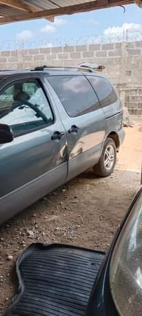 A picture of TOYOTA SIENNA 2000 MODEL 08122696206 LOCATION IS JAKANDE GATE EJIGBO