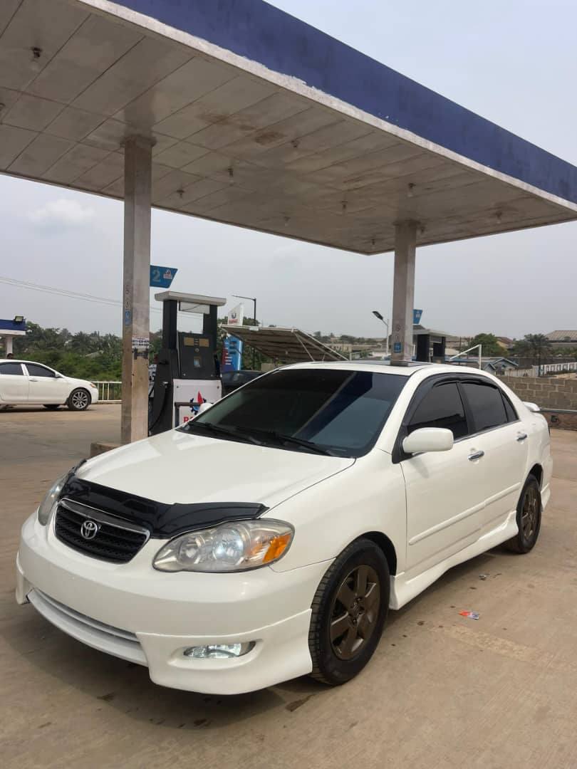 A picture of Toyota Corolla 2005model