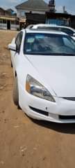 A picture of Sienna Toyota and Honda coupe