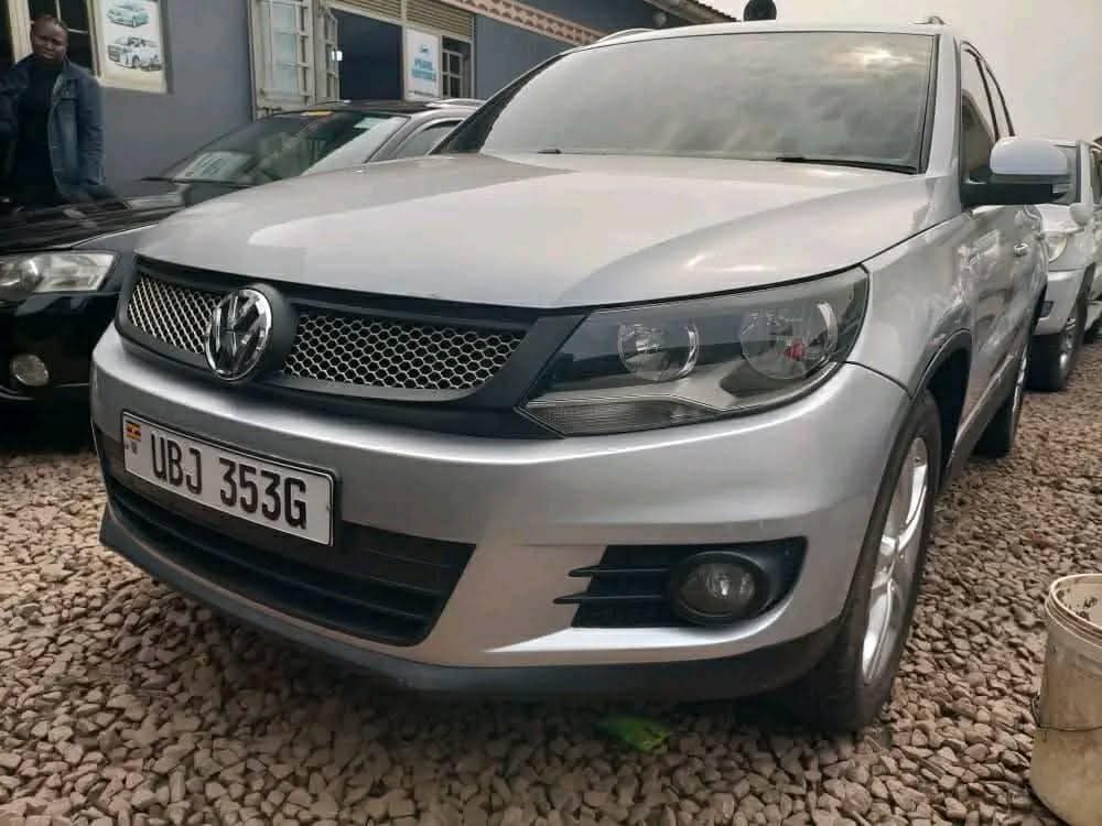 A picture of VOLKSWAGEN TIGUAN 2012 FOR SALE 29M CALL 0755622807