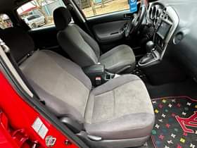 A picture of Wow very clean Frist registration first owner 2006 Reg Matrix