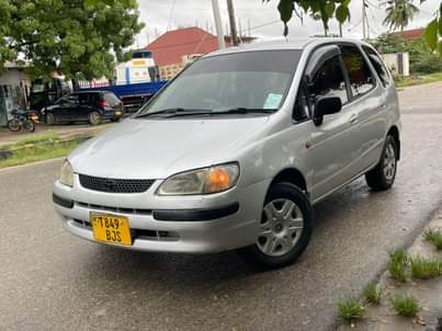A picture of Toyota Spacio