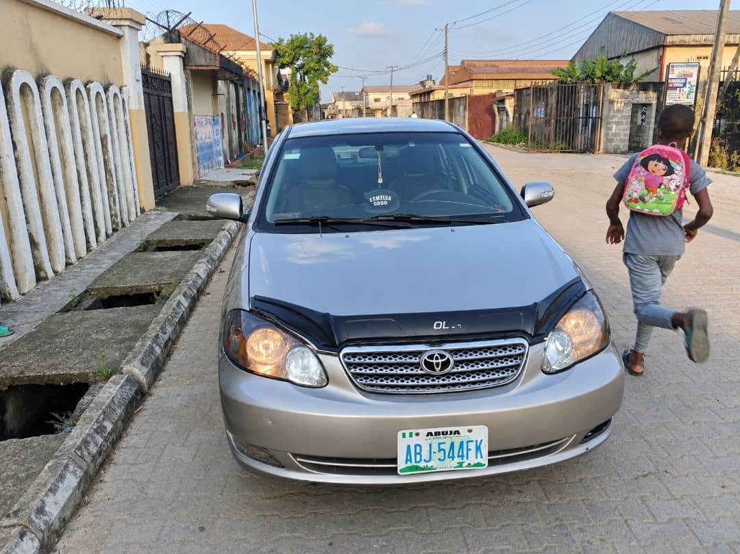 A picture of 2004 Corolla sport