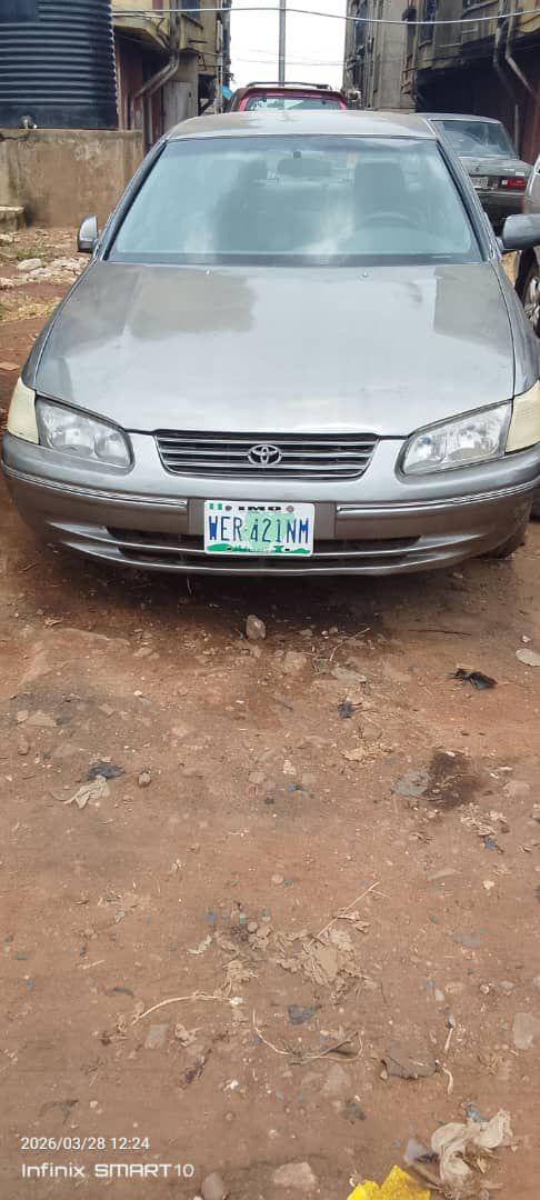 A picture of 2002 Camry tinybig