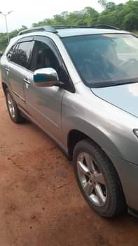 A picture of buy and drive Rx 330 Lexus Rx 330 owner just