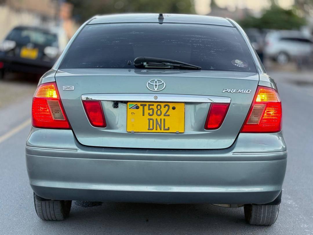 A picture of Toyota Premio X Year 2003 Reg DN Color Silver Low