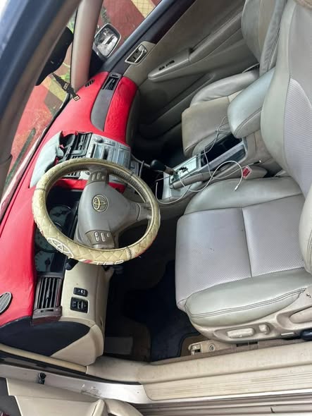 A picture of Registered Toyota Avalon for sale