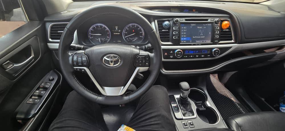 A picture of 2017 Toyota Highlander