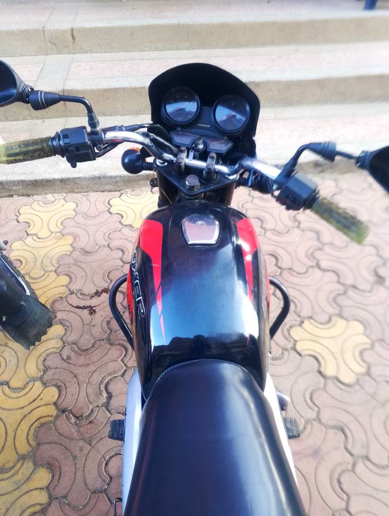 bajaj boxer