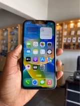 A picture of I phone 11 128gb